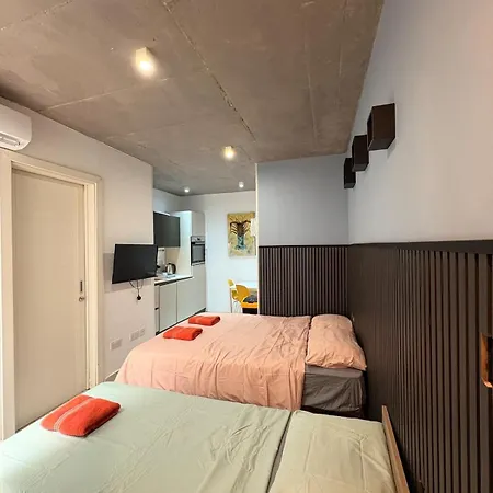 Paceville - 5b - Modern By Clubs & Sea *